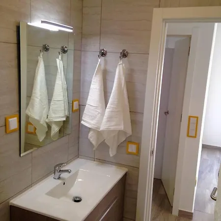 One Bedroom With Wifi At 3 Km Away From The Beach Appartement Portimão